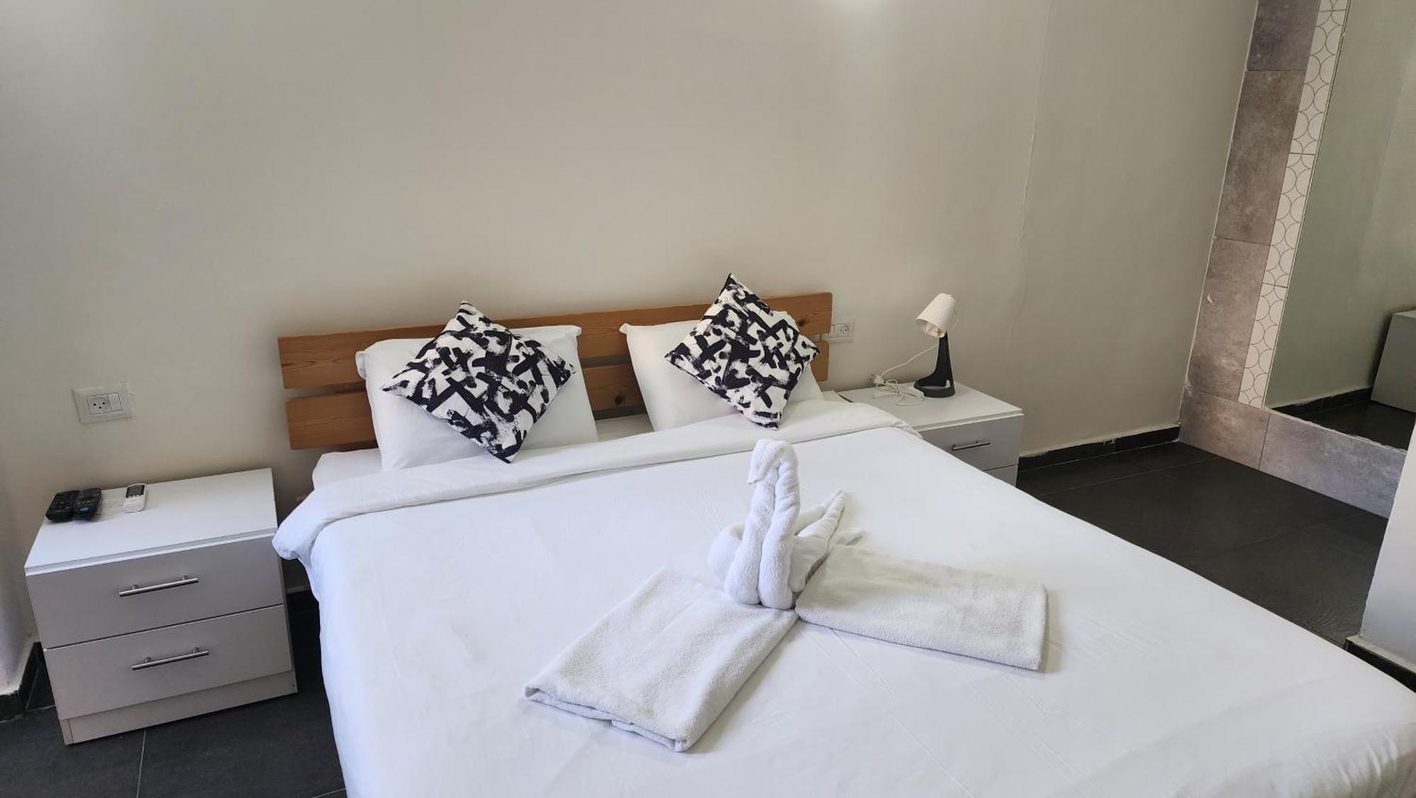 Aparthotel David Hameleh House Netanya Habitación foto