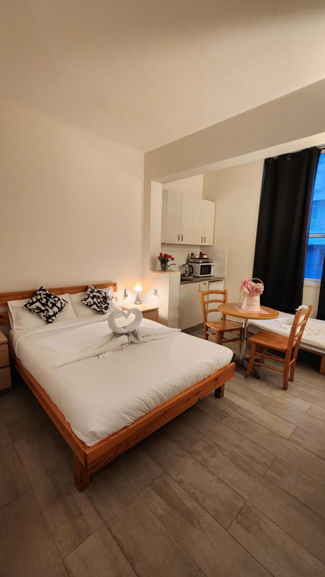 Aparthotel David Hameleh House Netanya Habitación foto