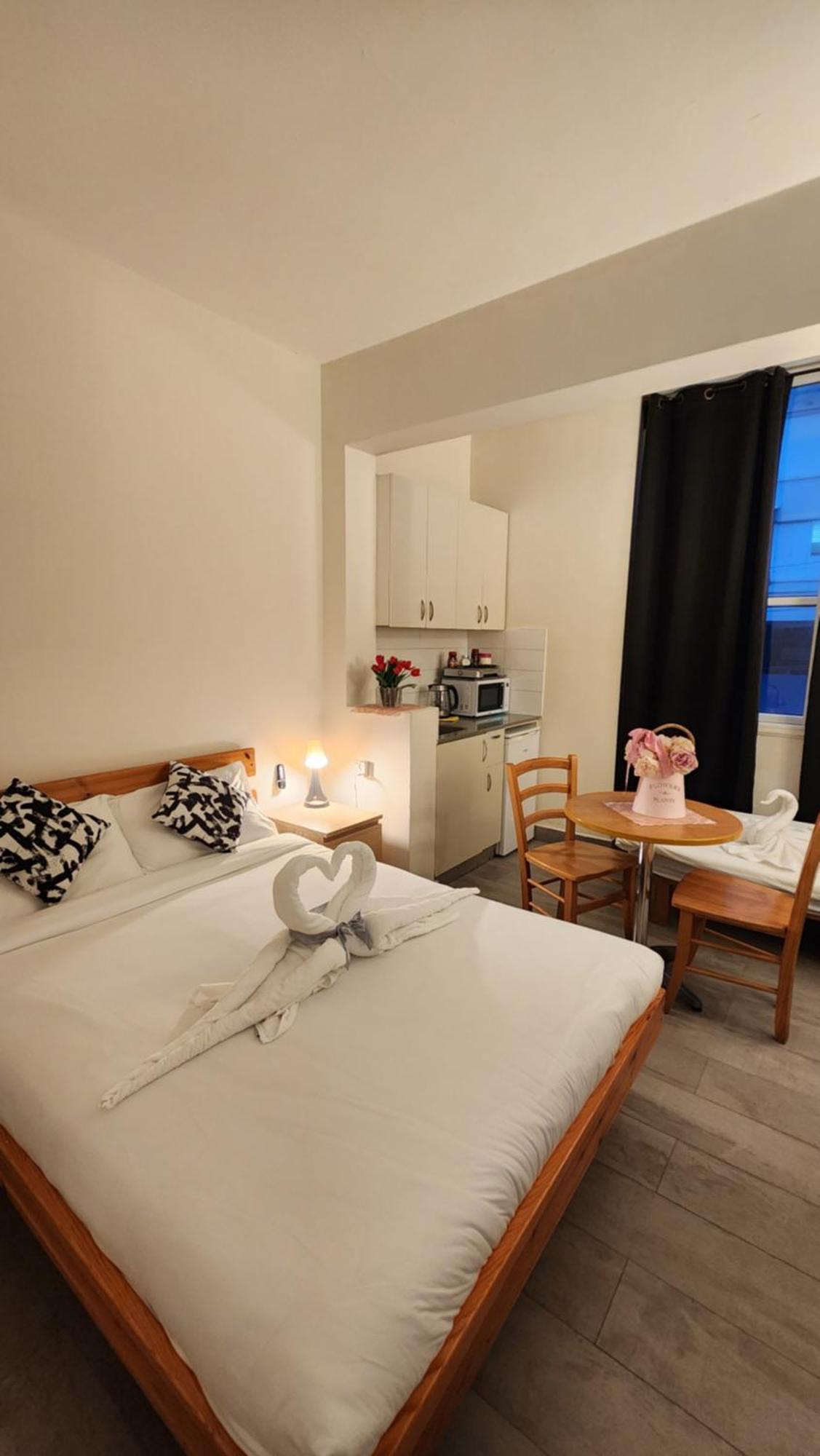 Aparthotel David Hameleh House Netanya Habitación foto